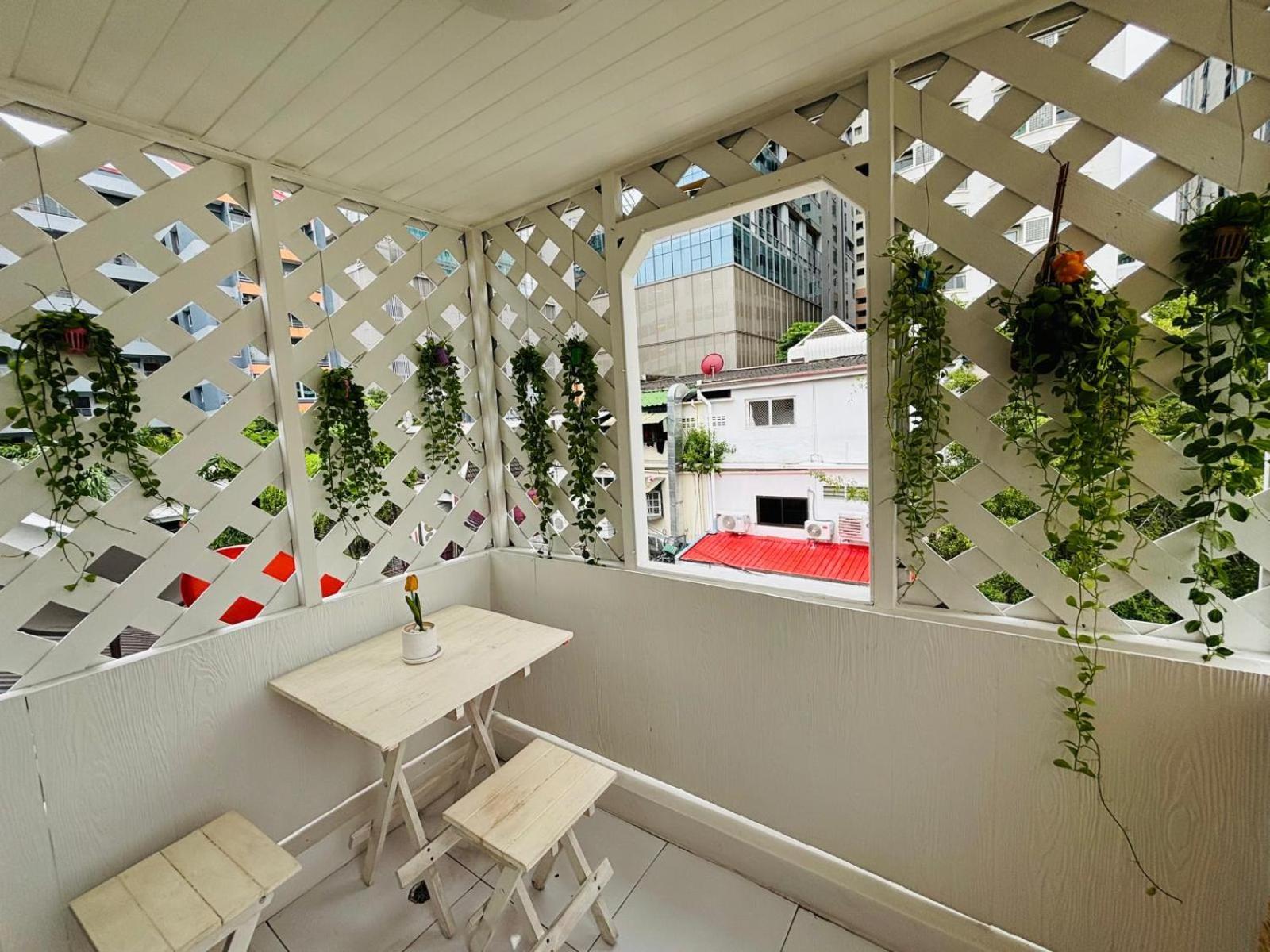 Hotel Reehouse@Soi Cowboy/Asoke Bts Bangkok Exterior foto