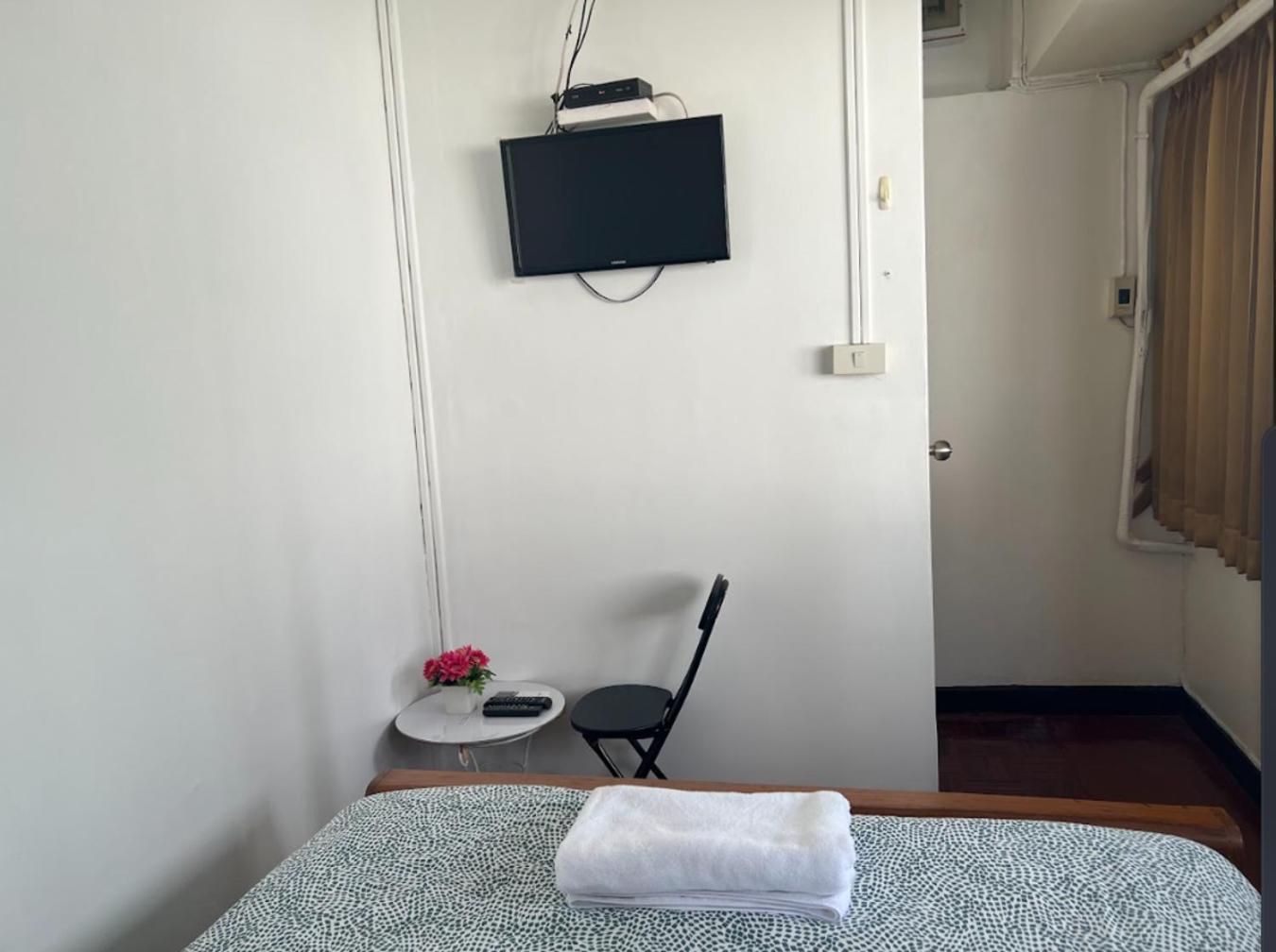 Hotel Reehouse@Soi Cowboy/Asoke Bts Bangkok Exterior foto